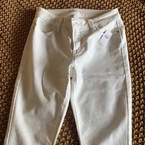 Old Navy Super Skinny White Jeans Size 2 New W/ Tag
